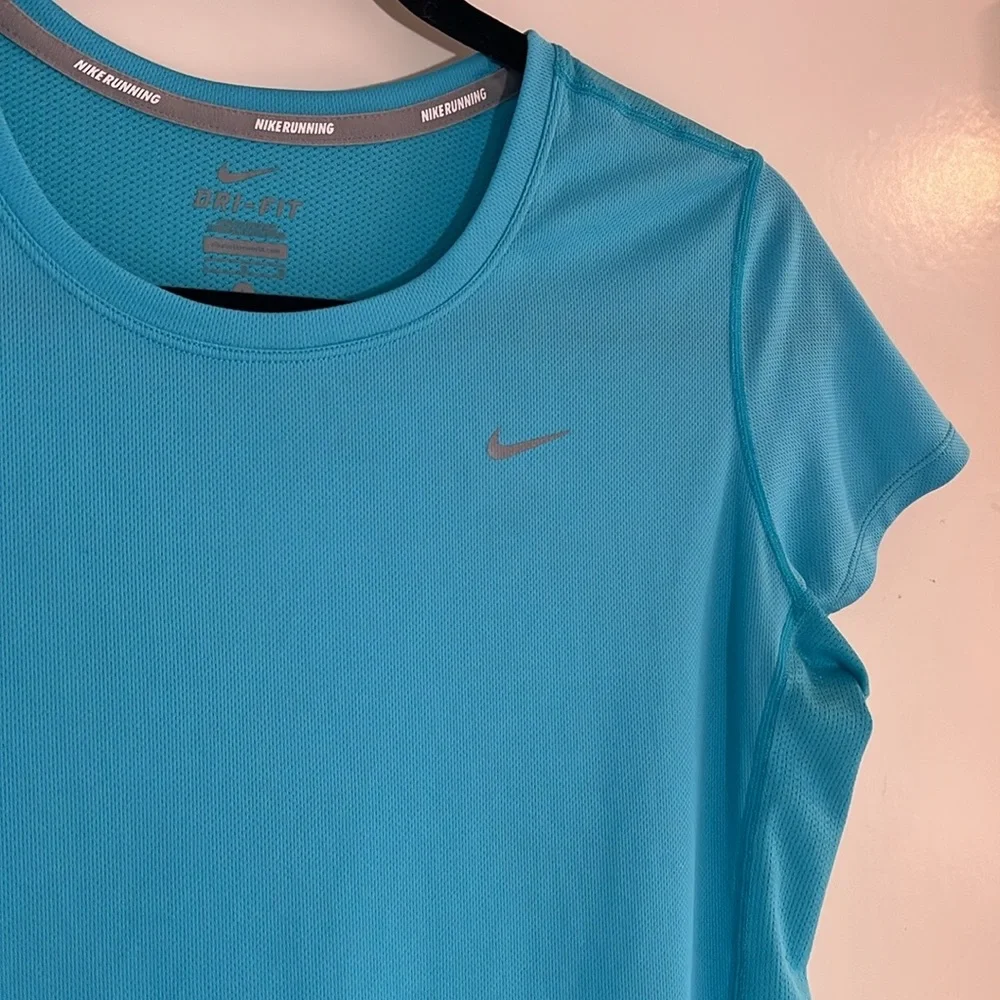 Nike DRI-FIT Women’s Workout Top